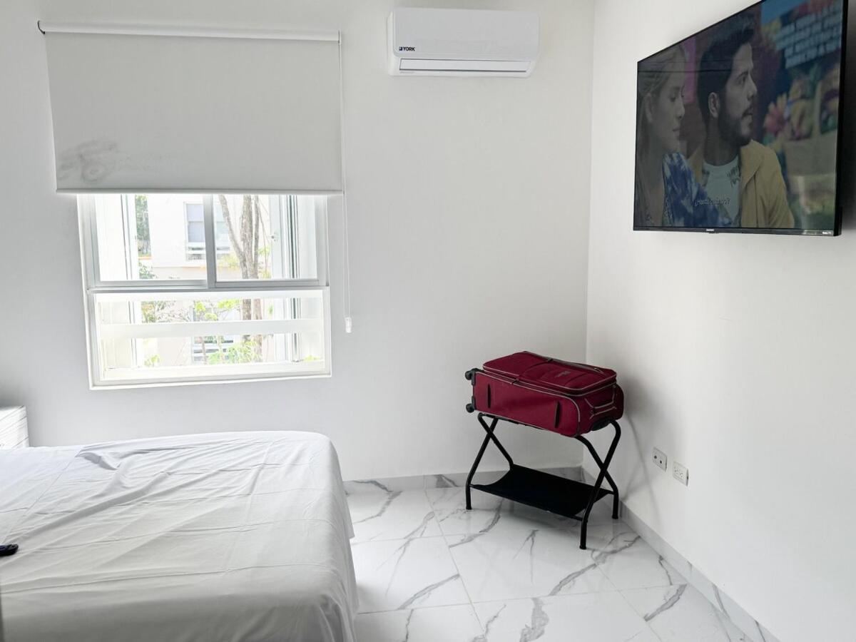 Apartamento Depto Leon Welcomes With Open Arms! Playa del Carmen